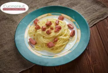 PASTA PANNA E WURSTEL