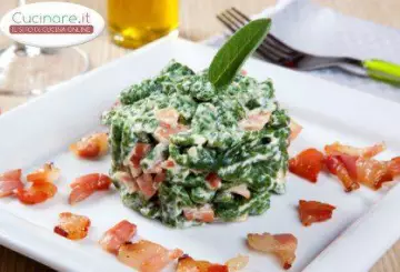SPÄTZLE DI SPINACI CON PANCETTA
