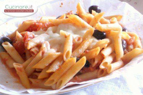 Penne al cartoccio con Olive di Gaeta e Mozzarella