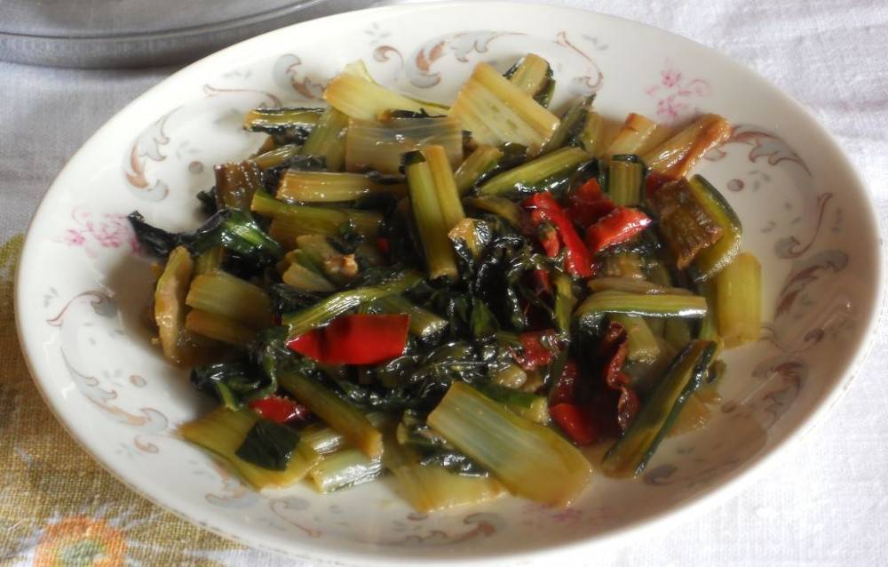 Catalogna gustosa con Salsa di Acciughe | cucinare.it