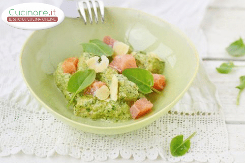 Gnocchetti Salmone Affumicato e Pesto