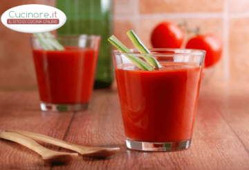 SUCCO DI POMODORO E ZUCCHINE