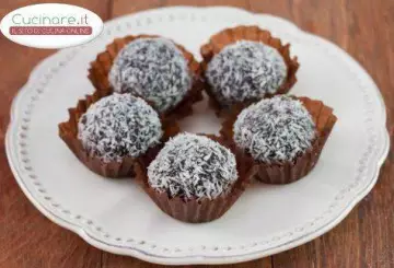 TARTUFINI AL COCCO E NUTELLA