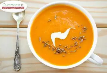 CREMA DI CAROTE E YOGURT