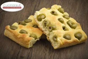 FOCACCIA ALLE OLIVE