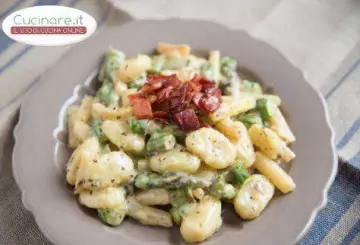GNOCCHI CON SALSA DI ASPARAGI
