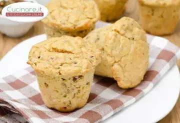 MUFFIN CON CIPOLLE E SALSICCE