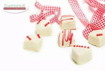 PRALINE DI CIOCCOLATO E LAMPONE