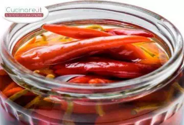 PEPERONCINI ROSSI SOTT'OLIO