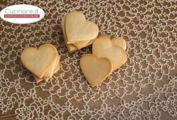 BISCOTTI AL LATTE CONDENSATO