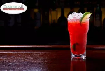 CAIPIROSKA ALLA FRAGOLA