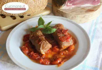 INVOLTINI DI MANZO CON SPECK, PECORINO E SALVIA ANANAS