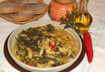 MINESTRA RUSTICA DI CAVOLO NERO, LENTICCHIE ROSSE E MIRTO