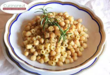 PASTA E CECI ALLA ROMANA
