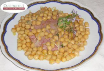 TASTASAL CON CECI ALLA MENTUCCIA