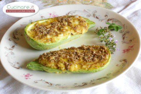 Zucchine ai tre Formaggi gratinate con Pane Nero ai Cereali