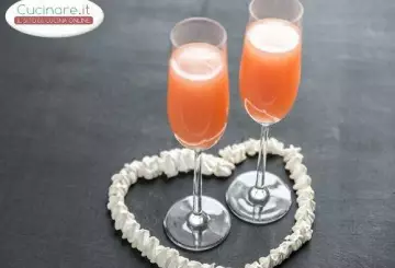 BELLINI COCKTAIL