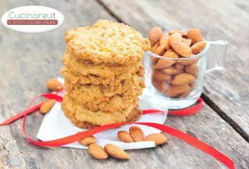 BISCOTTI ALLE MANDORLE