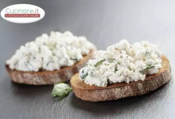 BRUSCHETTE ALLA RICOTTA