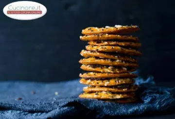 CRACKERS SENZA LIEVITO CON SEMI DI SESAMO