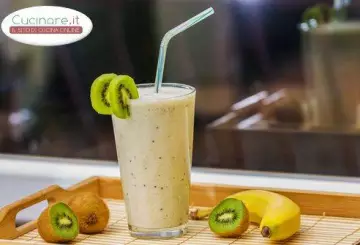 FRULLATO DI KIWI E BANANA