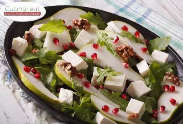 INSALATA DI PERA, FETA E NOCI