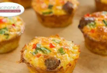 MUFFIN AI PEPERONI, CAPPERI E ACCIUGHE
