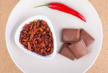 CIOCCOLATINI RIPIENI AL PEPERONCINO