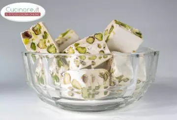 TORRONE AL PISTACCHIO
