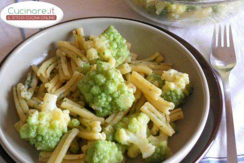 Caserecce Alla Colatura Di Alici Con Broccolo Romanesco