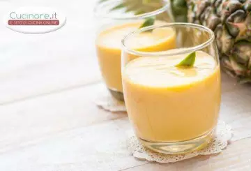 CENTRIFUGATO DI FINOCCHIO, SEDANO E ANANAS