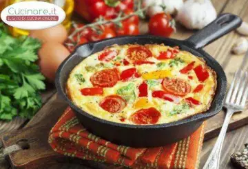 OMELETTE ALLA PROVENZALE CON POMODORI, ASPARAGI E PEPERONI