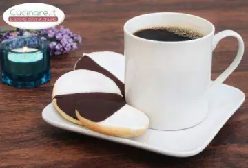 BLACK AND WHITE COOKIES