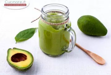 FRULLATO DI AVOCADO E BASILICO