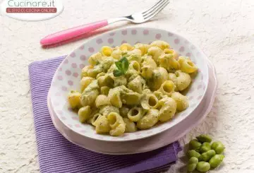 PASTA CON FAVE E CIPOLLE