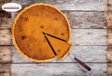 TORTA ALLA MOSTARDA, ERBETTE, MANDORLE E CANNELLA