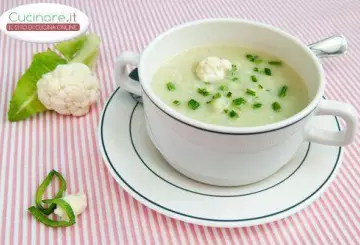 VELLUTATA DI CAVOLFIORI E POLLO