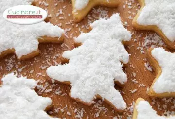 BISCOTTI ALBERO CON CIOCCOLATO BIANCO E COCCO