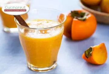 FRULLATO DI CACHI, CLEMENTINE E UVA
