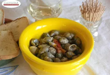ANTIPASTO DI LUMACHINE E ACCIUGHE