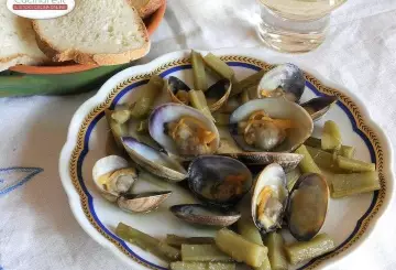 ANTIPASTO DI VONGOLE VERACI CON CARCIOFI