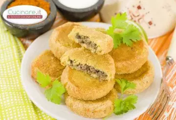 CROCCHETTE DI PATATE FARCITE CON COTECHINO