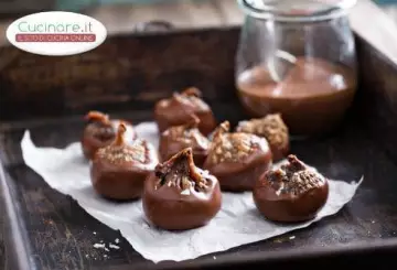 FICHI RICOPERTI DI CIOCCOLATO
