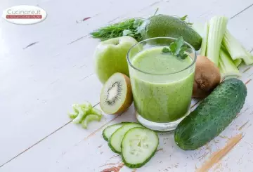 FRULLATO AL CETRIOLO, AVOCADO, RAVANELLI E LIMONE