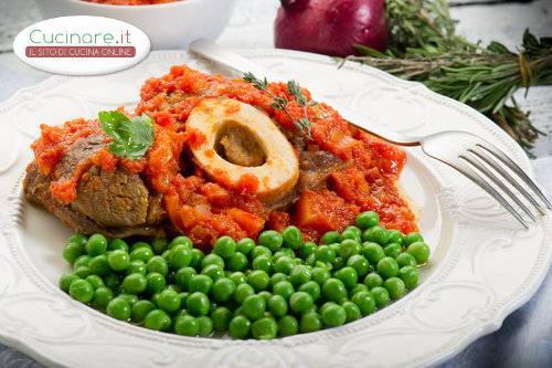 Ossibuchi In Rosso Con Piselli Cucinare It