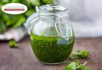 PESTO DI PIMPINELLA