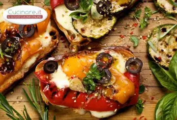 BRUSCHETTA CON FIOR DI LATTE E PEPERONI GRIGLIATI