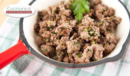 Carne macinata con rosmarino