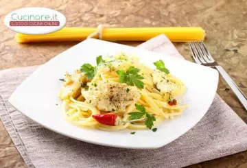 PASTA CON TRIGLIE E CIPOLLE