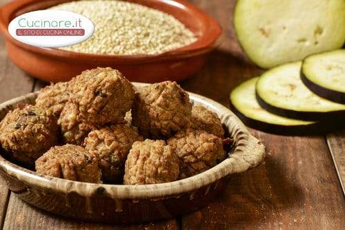 Polpette di Seitan con Mandorle e Uvetta